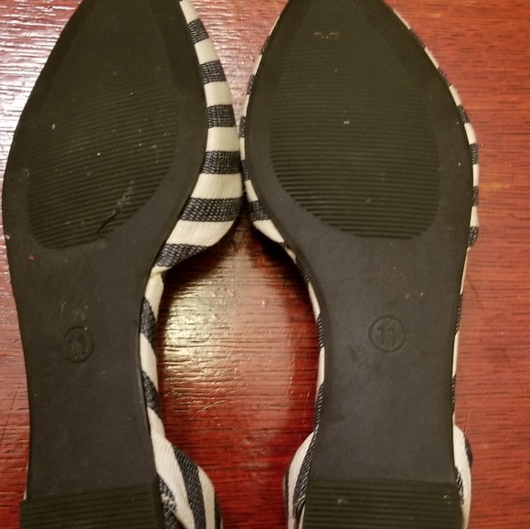 Navy  and linen striped slip ons in loved conditio - Picture 3 of 6